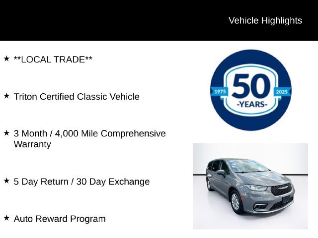 Used 2023 Chrysler Pacifica Touring-L FWD image 6
