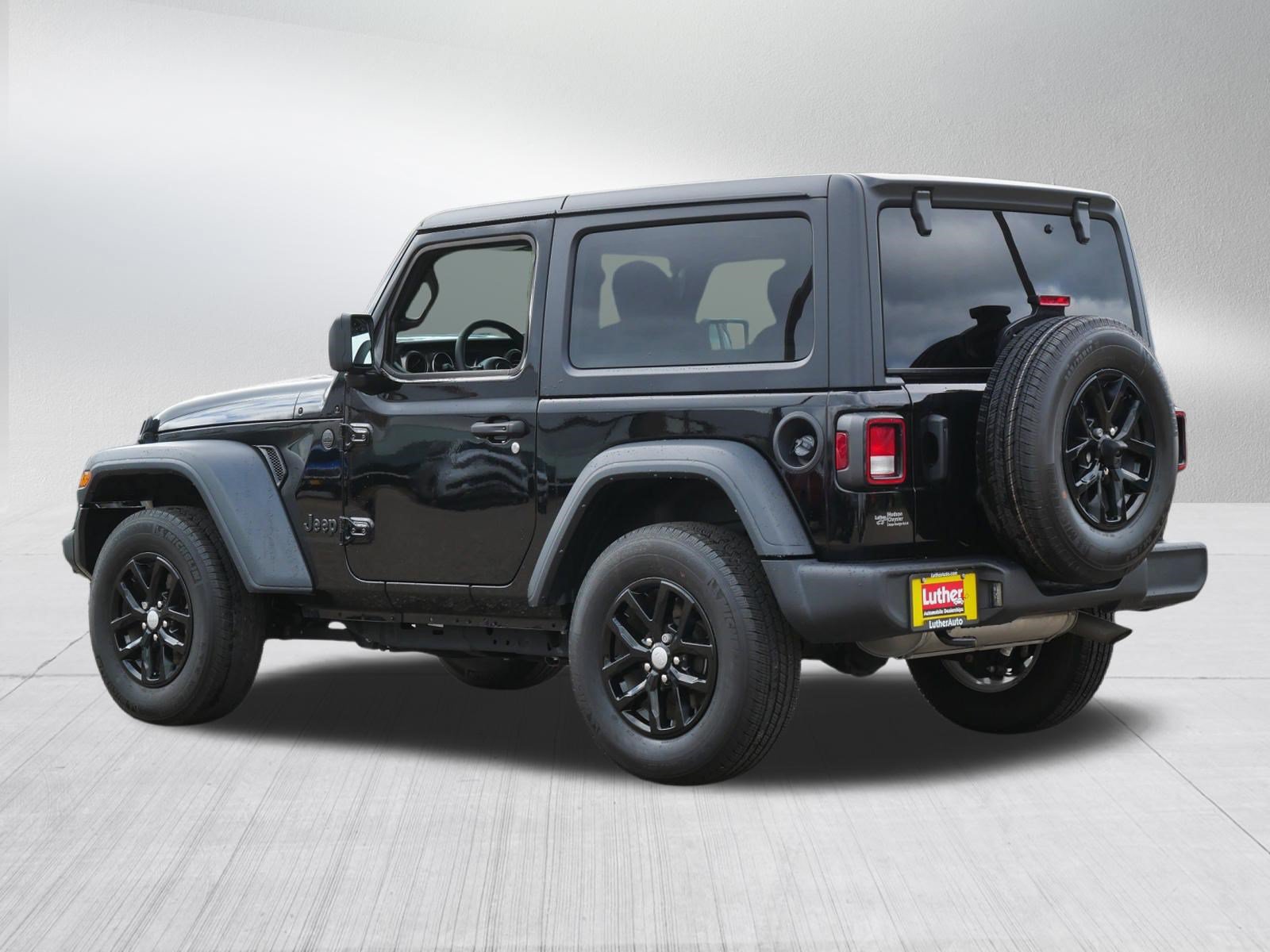 Used 2023 Jeep Wrangler Sport AWD/4WD image 5