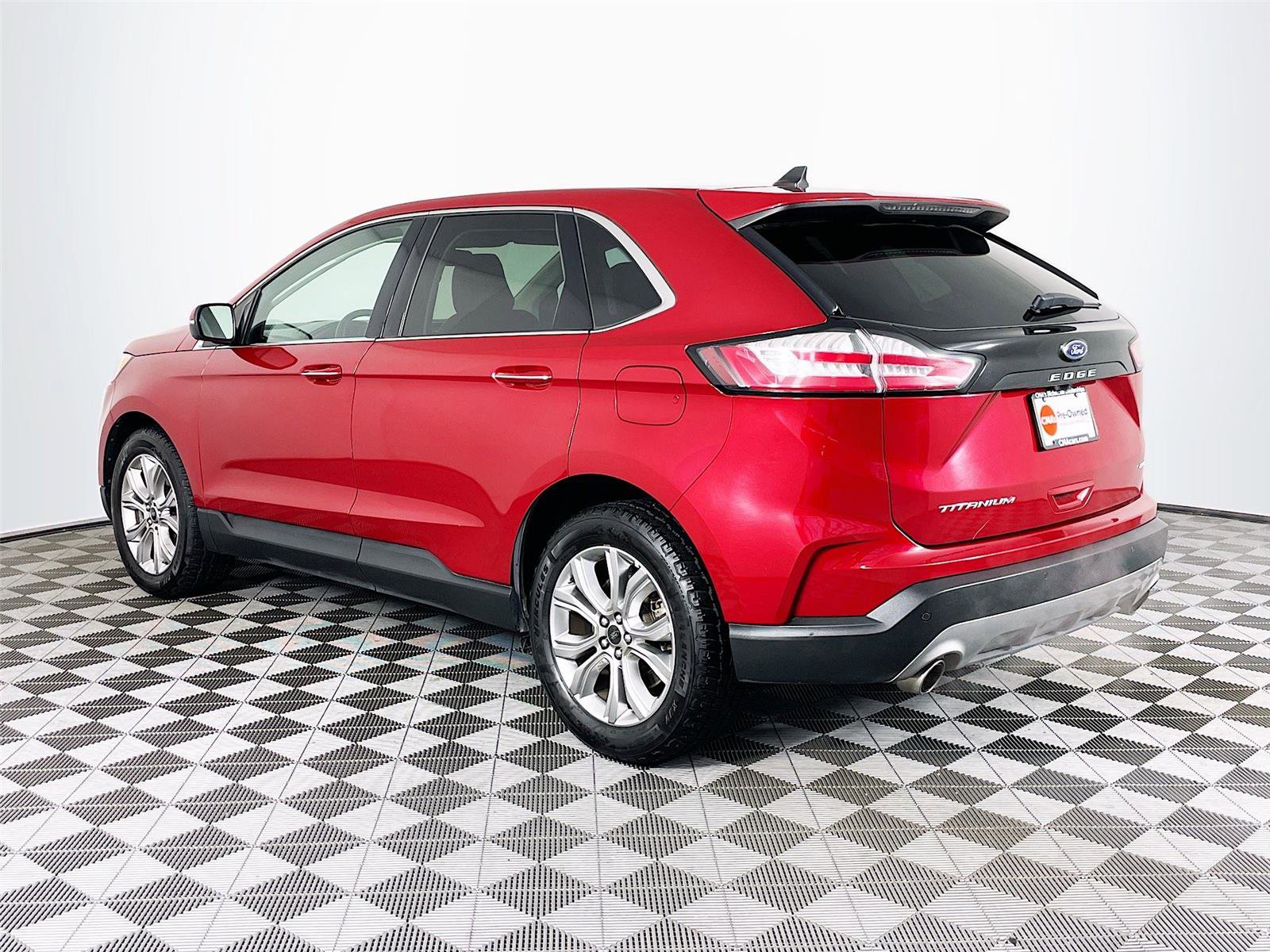Used 2023 Ford Edge Titanium image 6