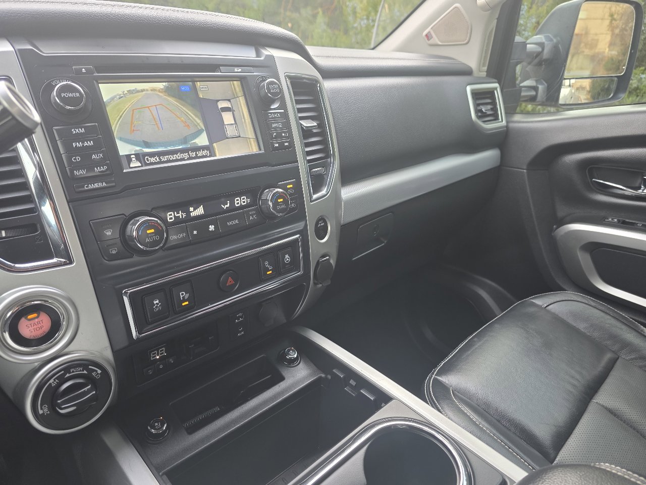 Used 2017 Nissan Titan PRO-4X w/ Pro-4x Convenience Package image 14