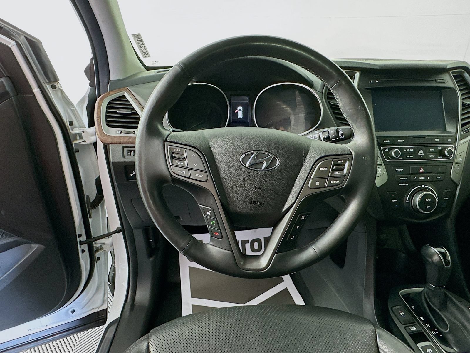 Used 2018 Hyundai Santa Fe Sport w/ 2.0T Ultimate Tech Package 05 AWD/4WD image 11