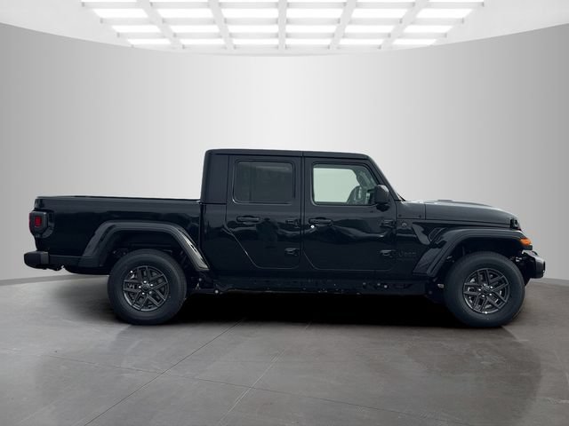 New 2026 Jeep Gladiator Sport AWD/4WD image 8