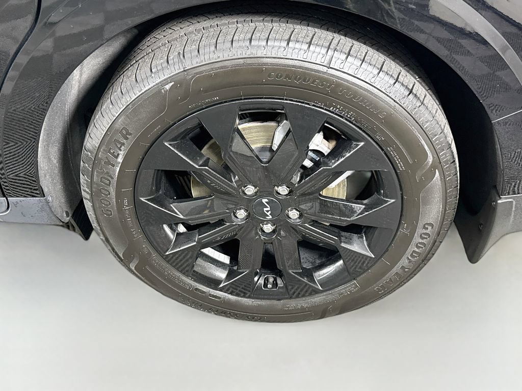 Used 2022 Kia Carnival SX FWD image 38