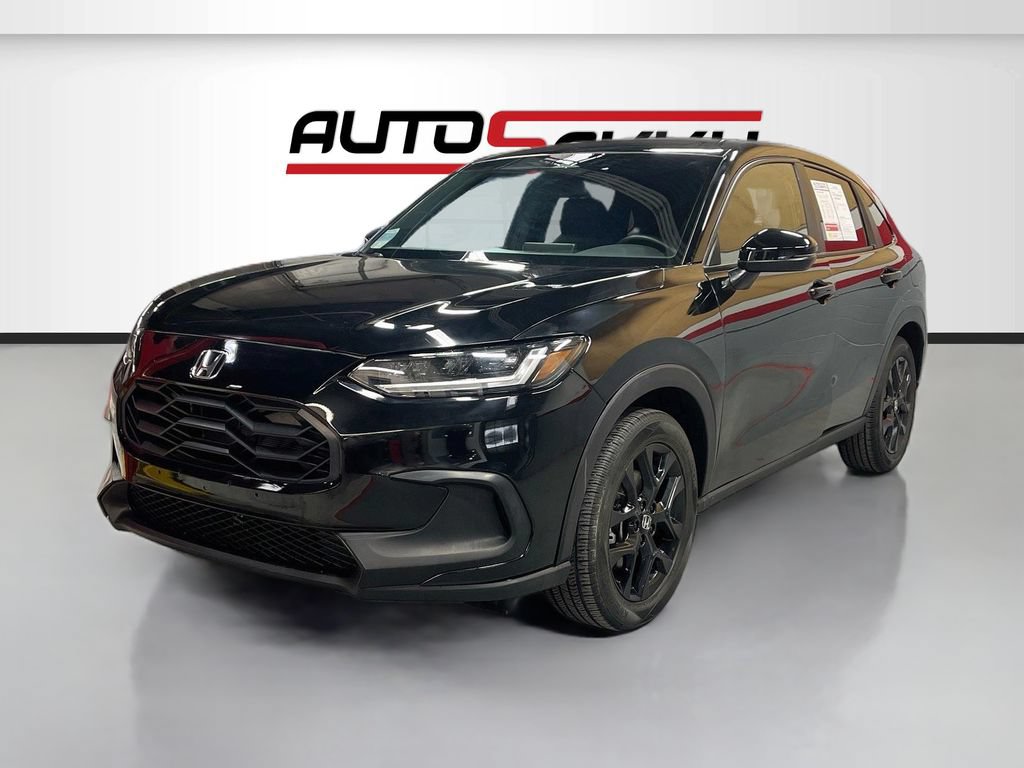 Used 2025 Honda HR-V Sport image 3