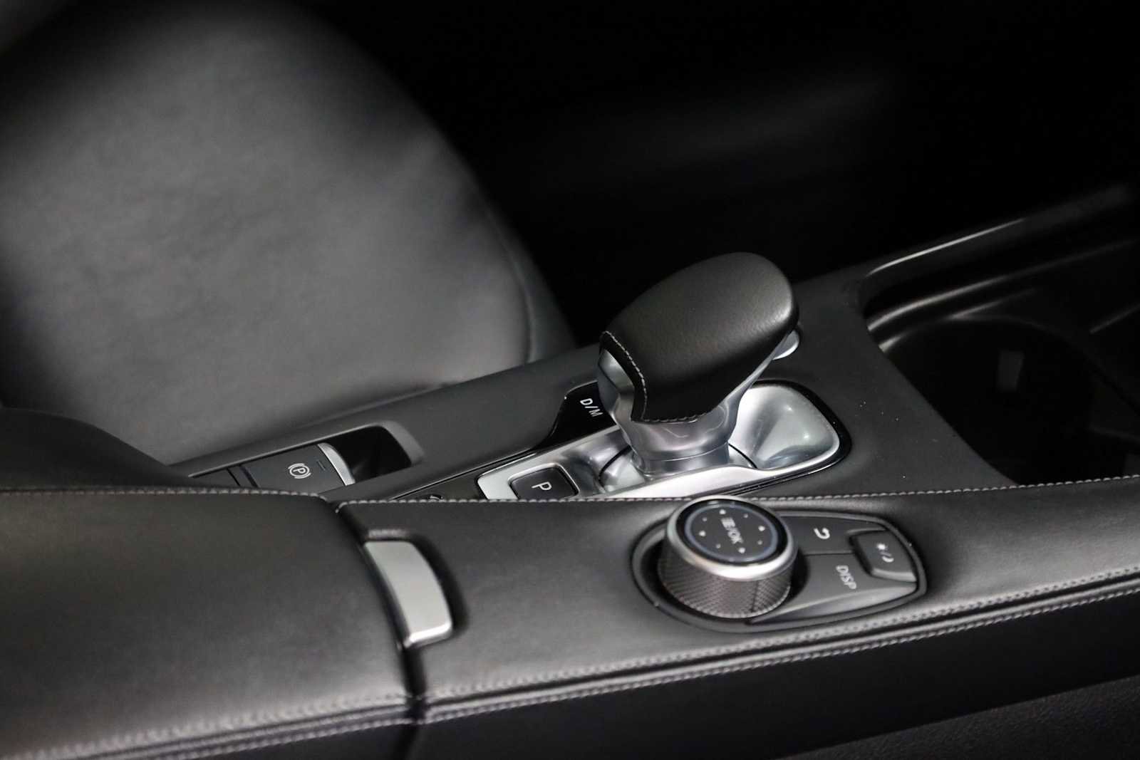 Used 2021 INFINITI QX50 Luxe w/ Appearance Package image 19