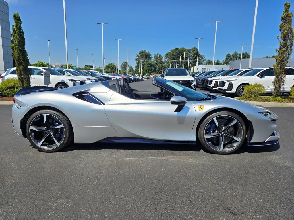 Used 2022 Ferrari SF90 Spider AWD/4WD image 7