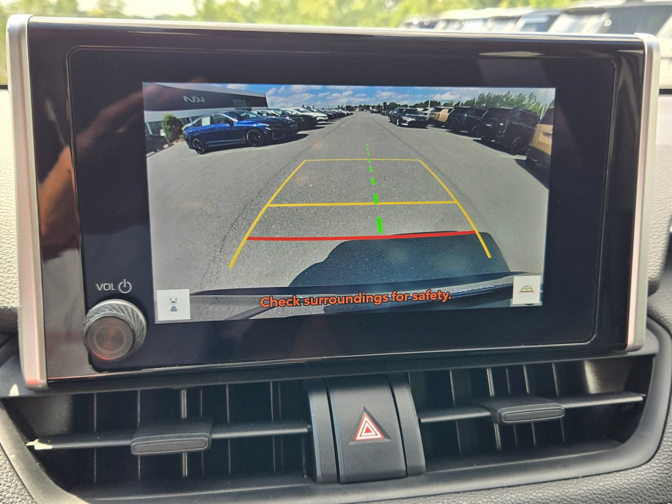 Used 2024 Toyota RAV4 LE AWD/4WD image 28