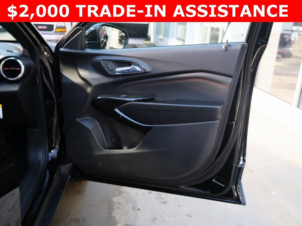 New 2026 Chevrolet Trax RS w/ Sunroof Package image 32