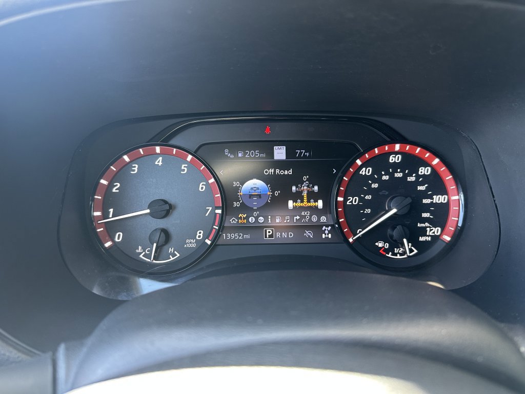 Used 2024 Nissan Frontier PRO-4X w/ Technology Package AWD/4WD image 18
