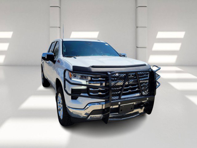 Used 2023 Chevrolet Silverado 1500 LTZ w/ LTZ Premium Package image 3