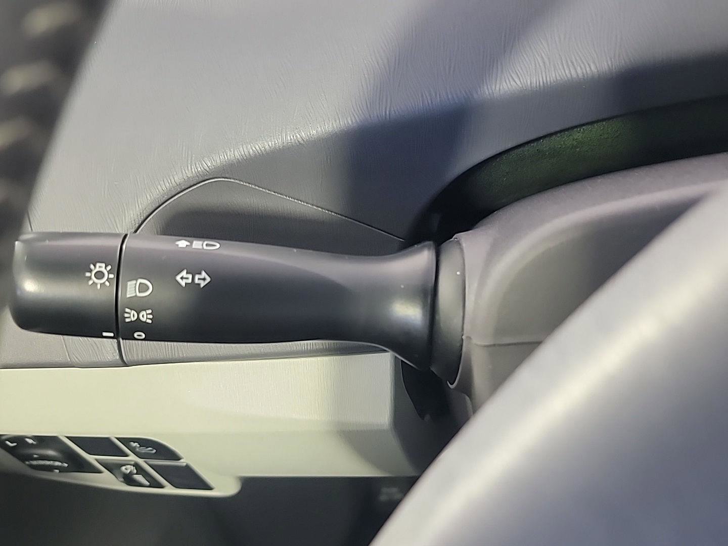 Used 2011 Toyota Prius Four w/ Solar Roof Pkg FWD image 25