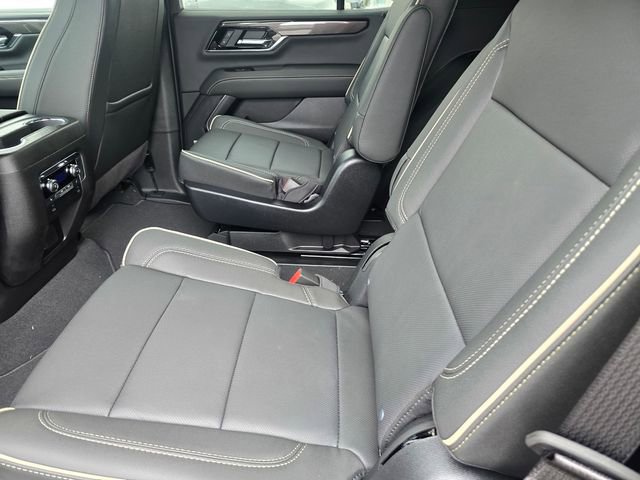 New 2026 GMC Yukon Elevation image 12