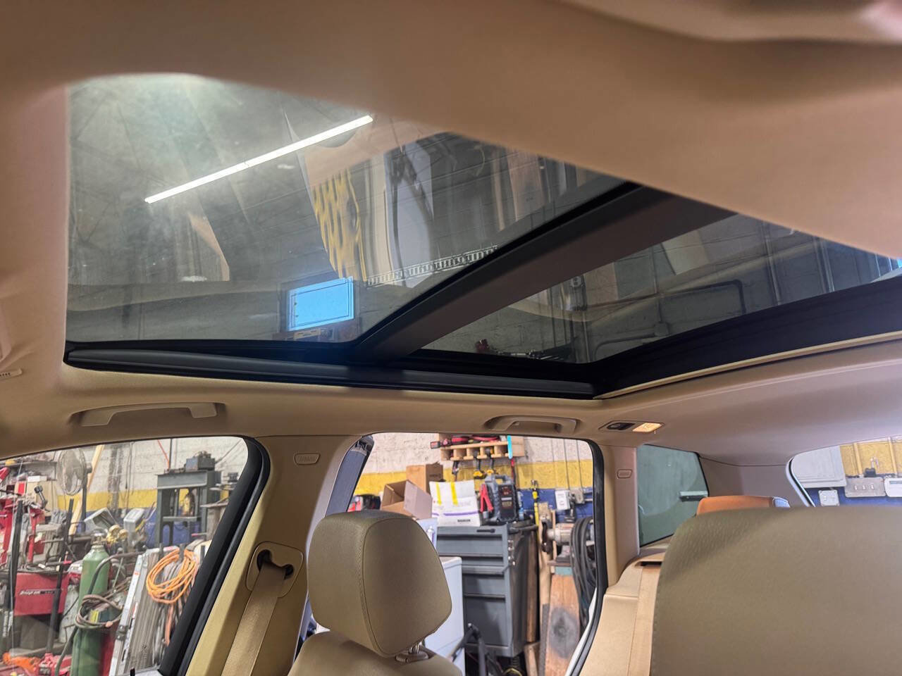 Used 2017 BMW X3 xDrive28i image 11