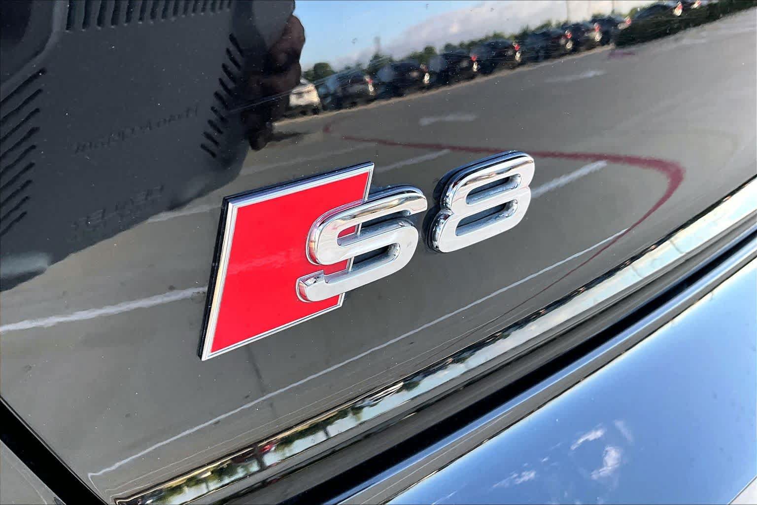 Used 2020 Audi S8 L AWD/4WD image 33