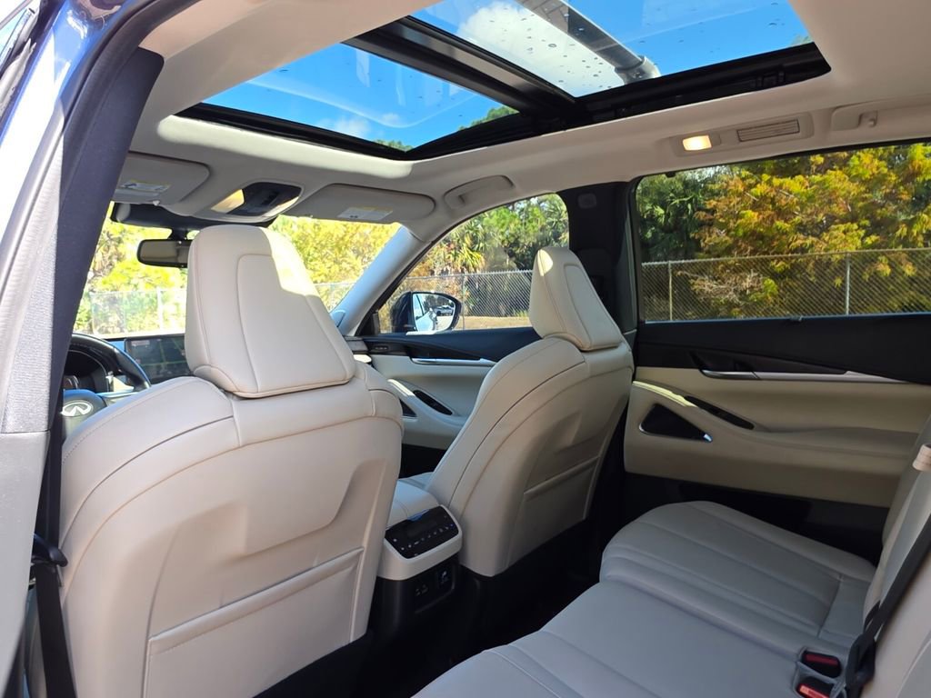 Used 2022 INFINITI QX60 Sensory w/ Cargo Package image 25