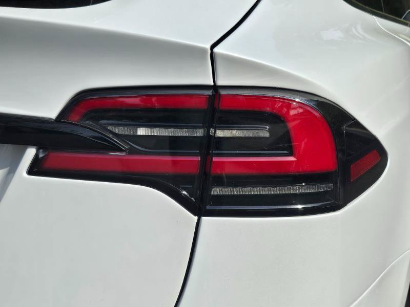 Used 2023 Tesla Model X AWD/4WD image 30