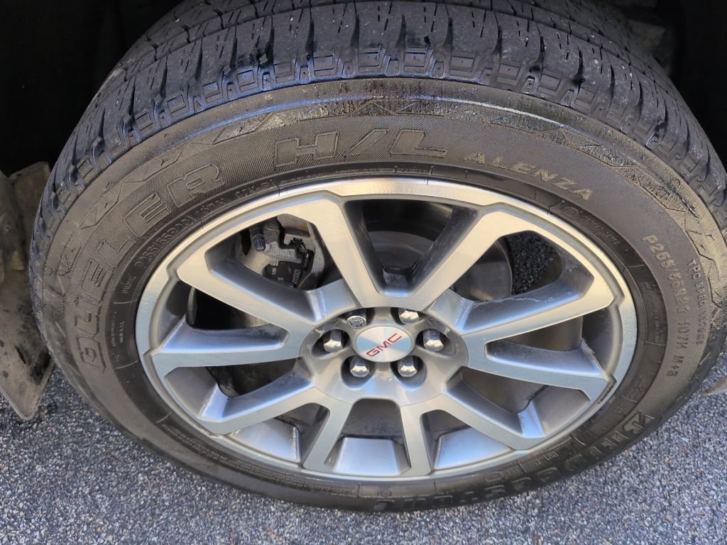 Used 2021 GMC Canyon Denali image 27