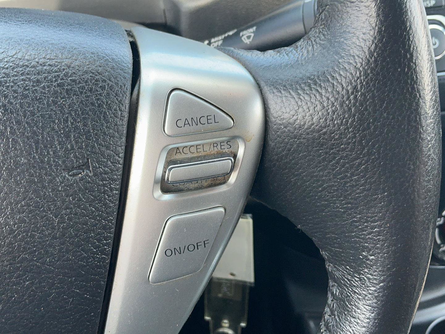 Used 2016 Nissan Versa Note SV FWD image 19
