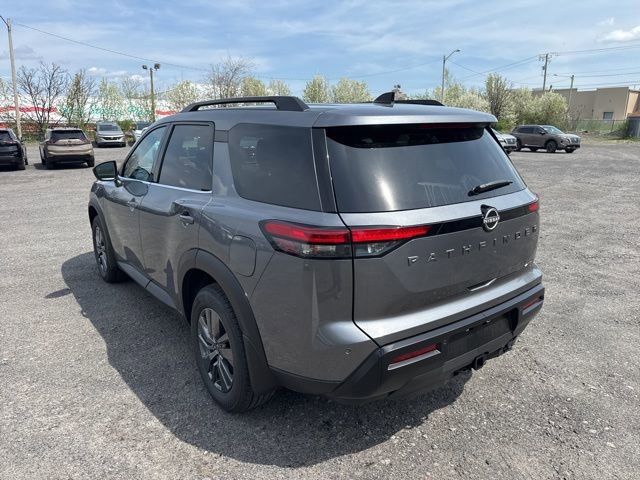 New 2026 Nissan Pathfinder SV w/ SV Premium Package AWD/4WD image 8