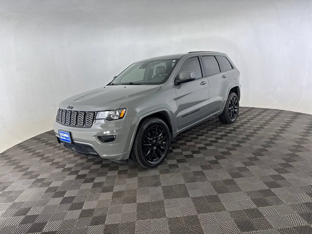 Used 2021 Jeep Grand Cherokee Laredo X AWD/4WD image 3