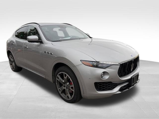 Used 2017 Maserati Levante w/ Sport Package AWD/4WD image 10