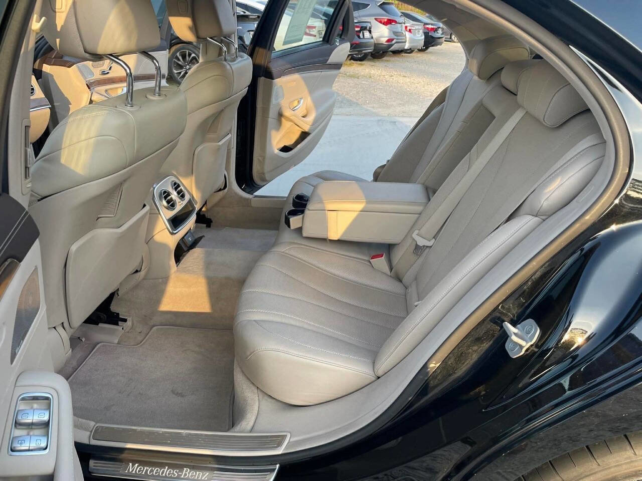 Used 2014 Mercedes-Benz S 550 Sedan image 31