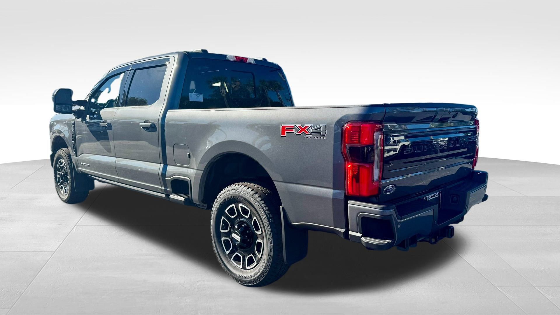New 2026 Ford F250 Platinum w/ FX4 Off-Road Package image 15