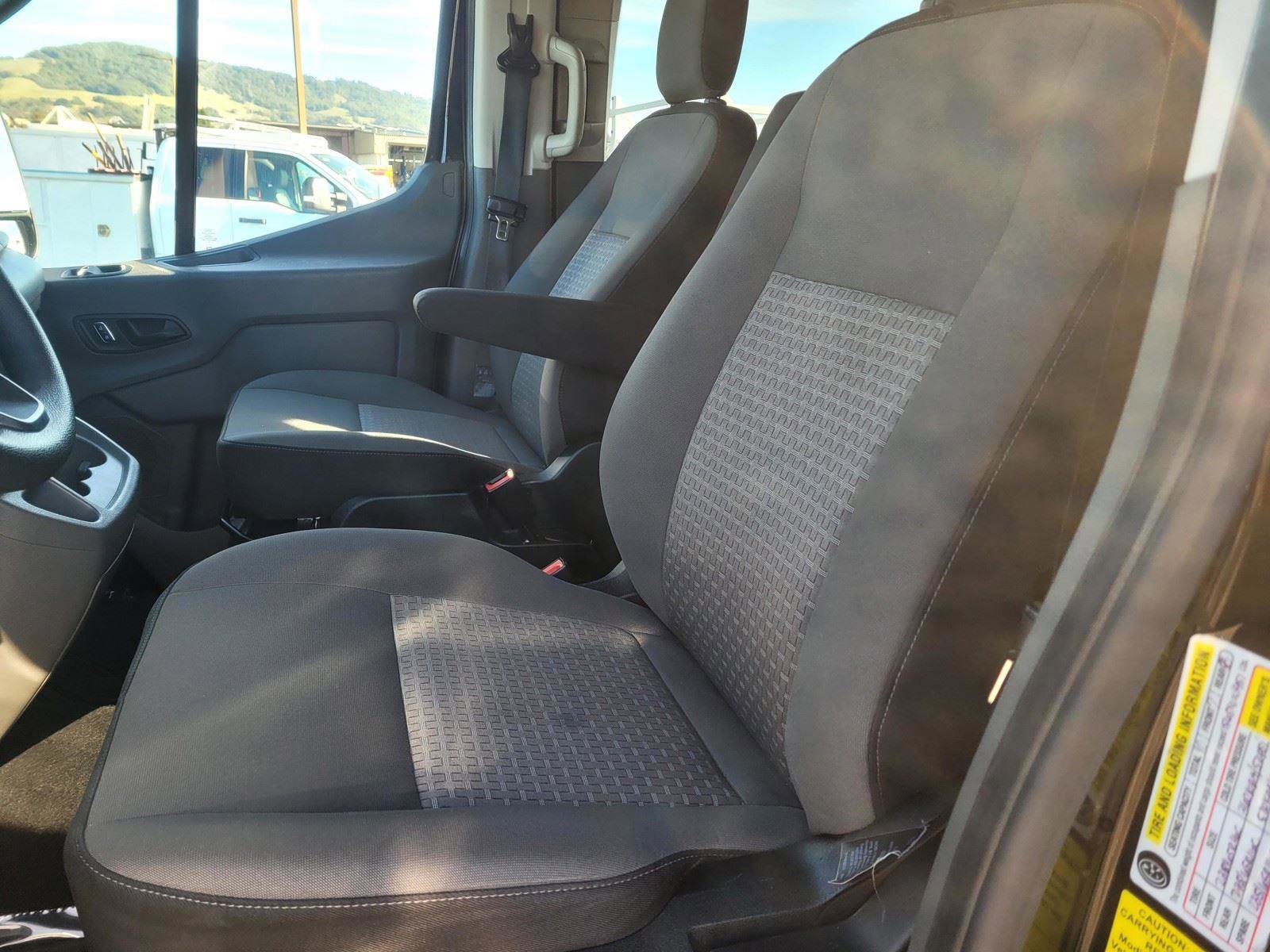 Used 2023 Ford Transit 350 XLT image 16