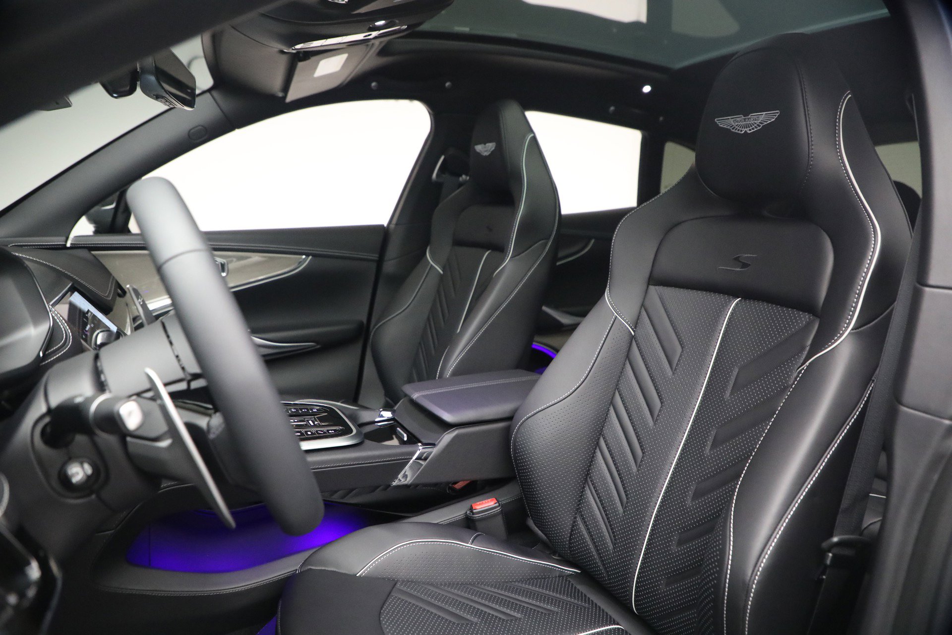 New 2026 Aston Martin DBX S image 17