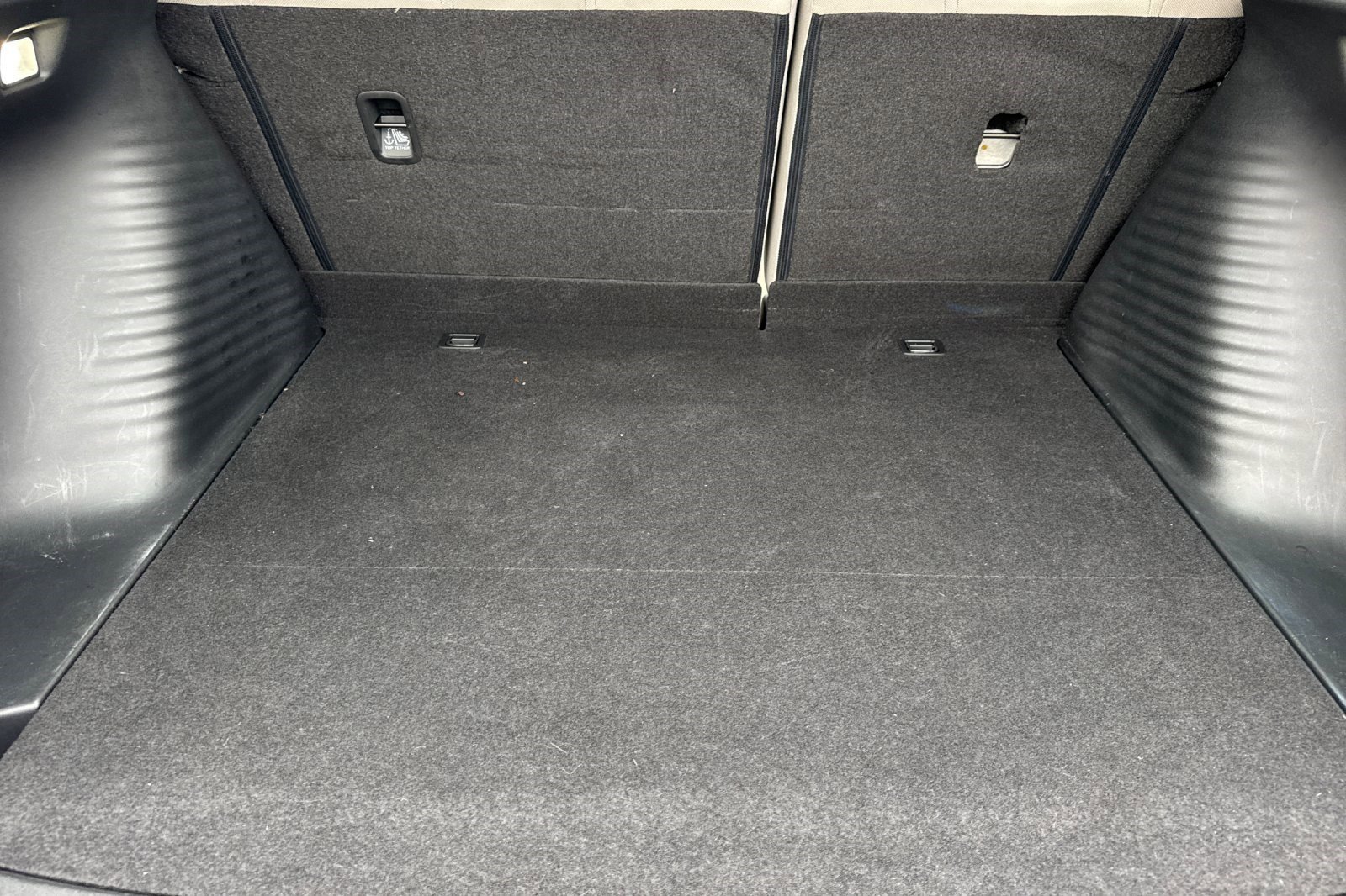 Used 2023 Honda HR-V LX image 32