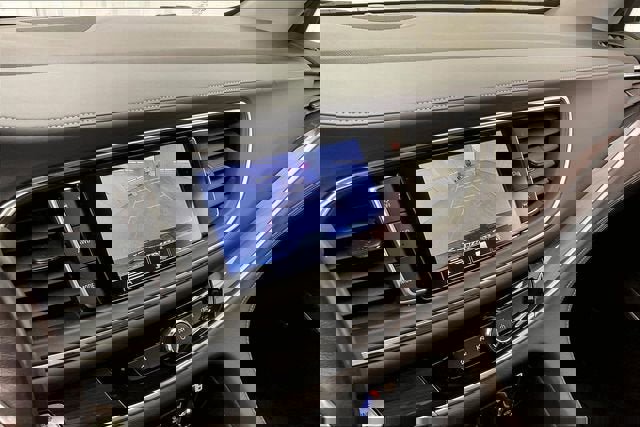 Certified 2021 Buick Enclave Premium w/ Sun and Sites Package image 28