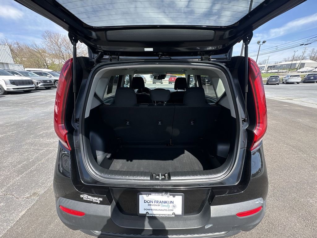 Used 2022 Kia Soul S image 19