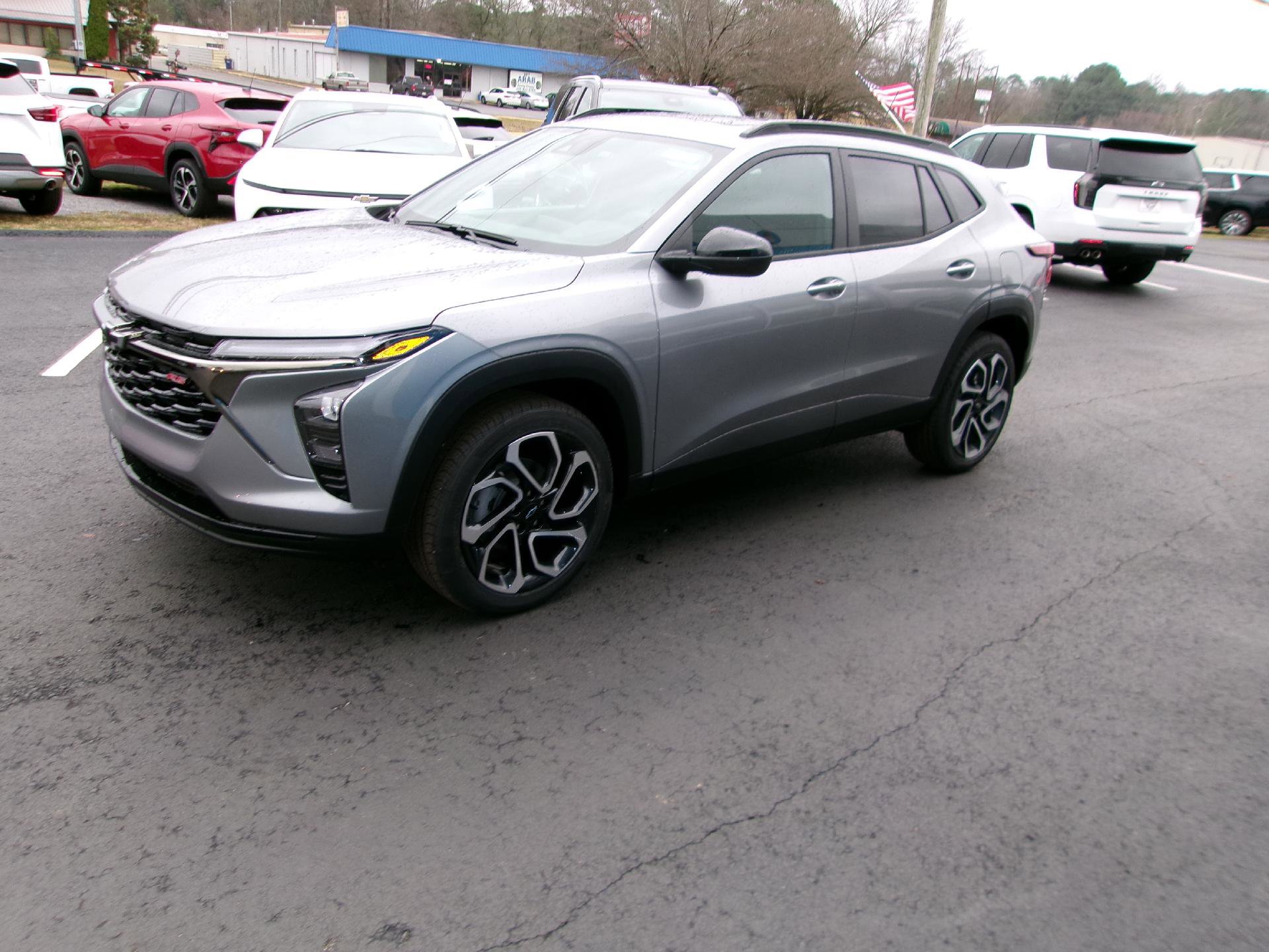 New 2026 Chevrolet Trax RS w/ Sunroof Package image 8