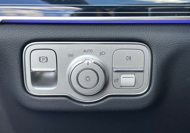 New 2026 Mercedes-Benz GLC 300 4MATIC image 14