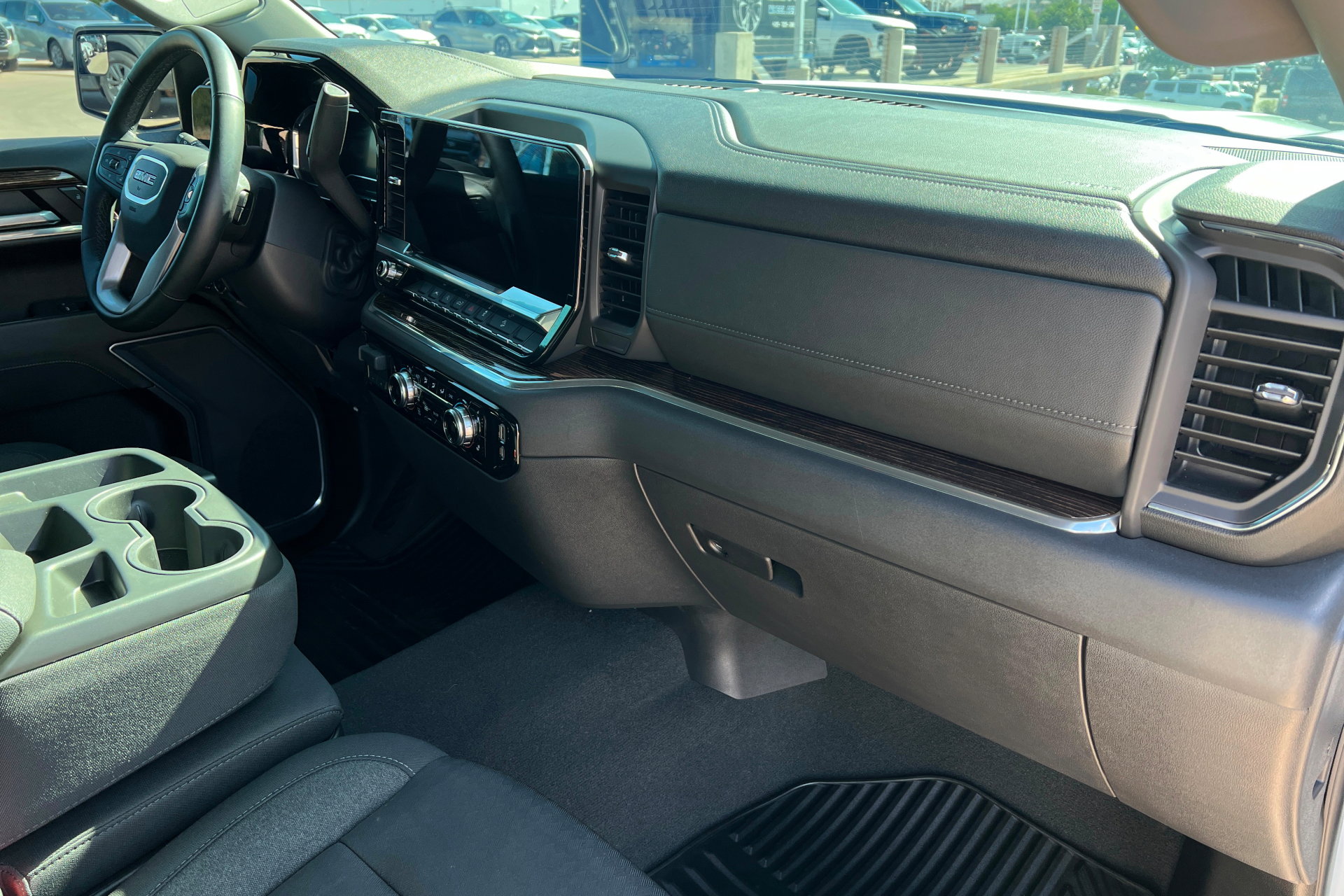 Used 2025 GMC Sierra 1500 Elevation w/ X31 Off-Road Package AWD/4WD image 24