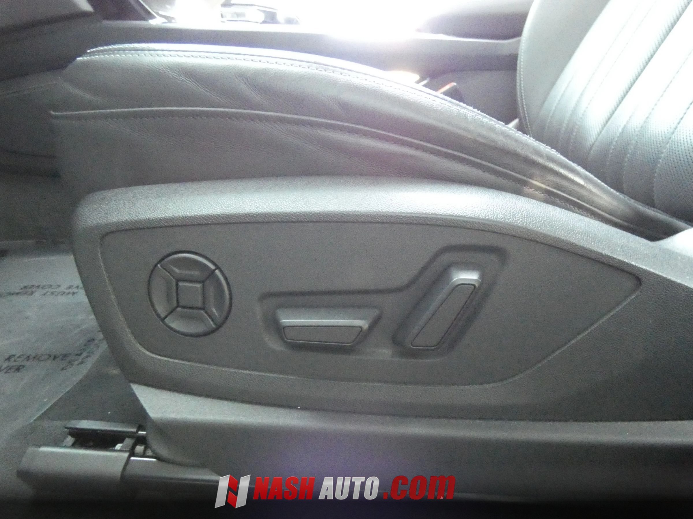 Used 2021 Audi e-tron Premium Plus AWD/4WD image 50