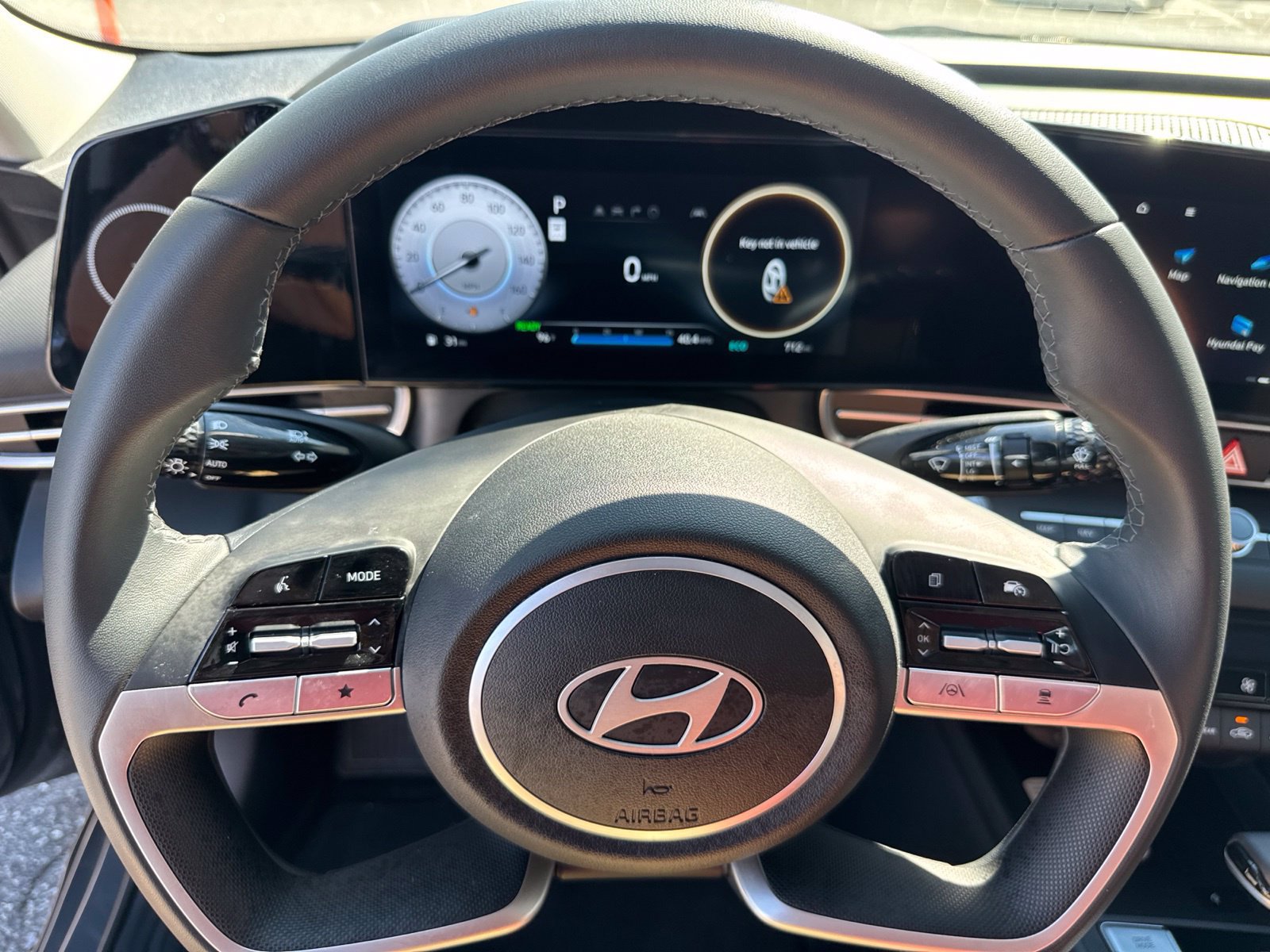 Certified 2026 Hyundai Elantra Limited FWD image 30