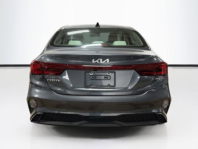 Used 2023 Kia Forte LXS w/ LXS Technology Package FWD image 6