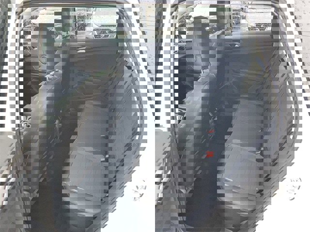 Certified 2025 Volkswagen Taos SE image 10