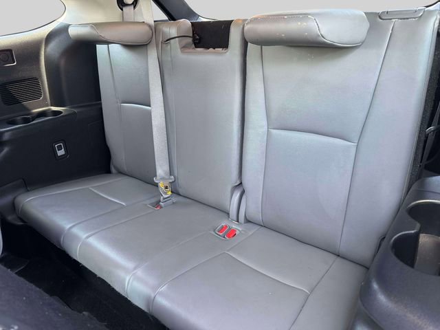 Used 2022 Toyota Highlander XLE AWD/4WD image 14