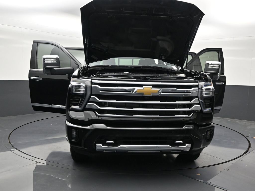 Used 2026 Chevrolet Silverado 3500 High Country w/ High Country Premium Package AWD/4WD image 40