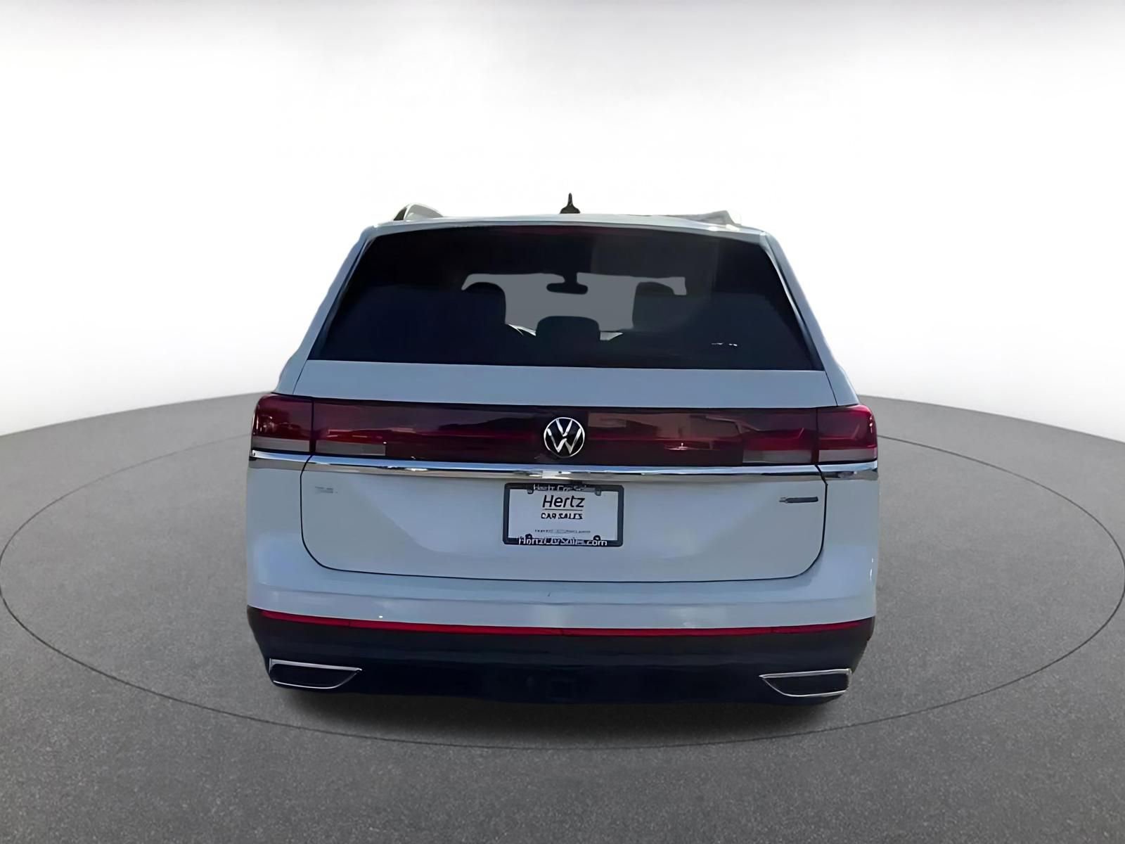 Used 2025 Volkswagen Atlas SE AWD/4WD image 12