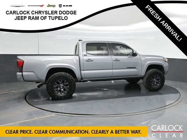Used 2021 Toyota Tacoma SR5 w/ SR5 Appearance Package (SM) image 4