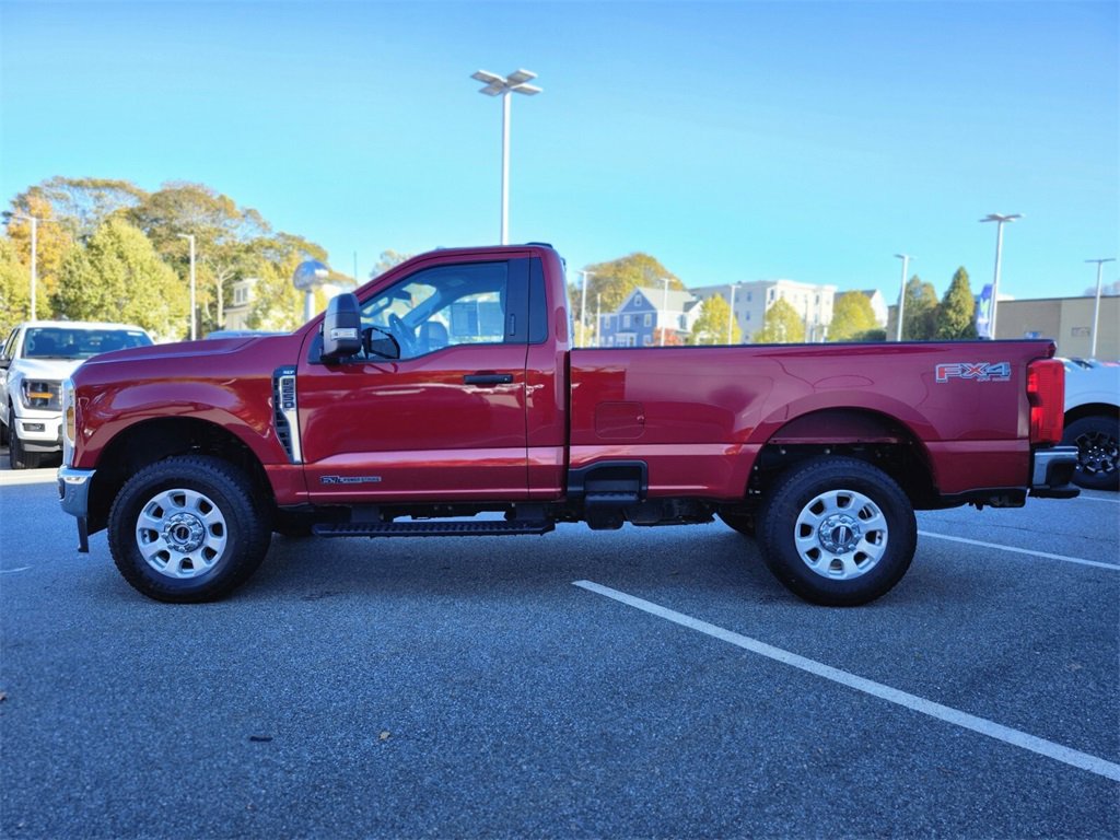 Used 2024 Ford F250 XLT image 2