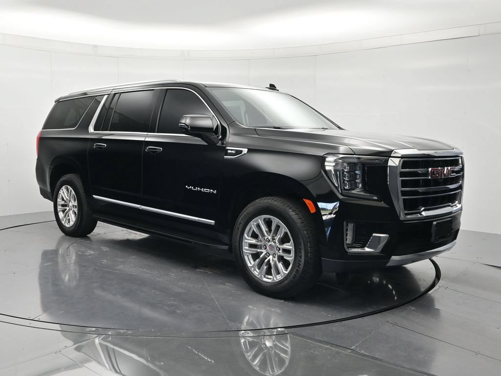 Used 2023 GMC Yukon XL SLT w/ SLT Luxury Package AWD/4WD image 3
