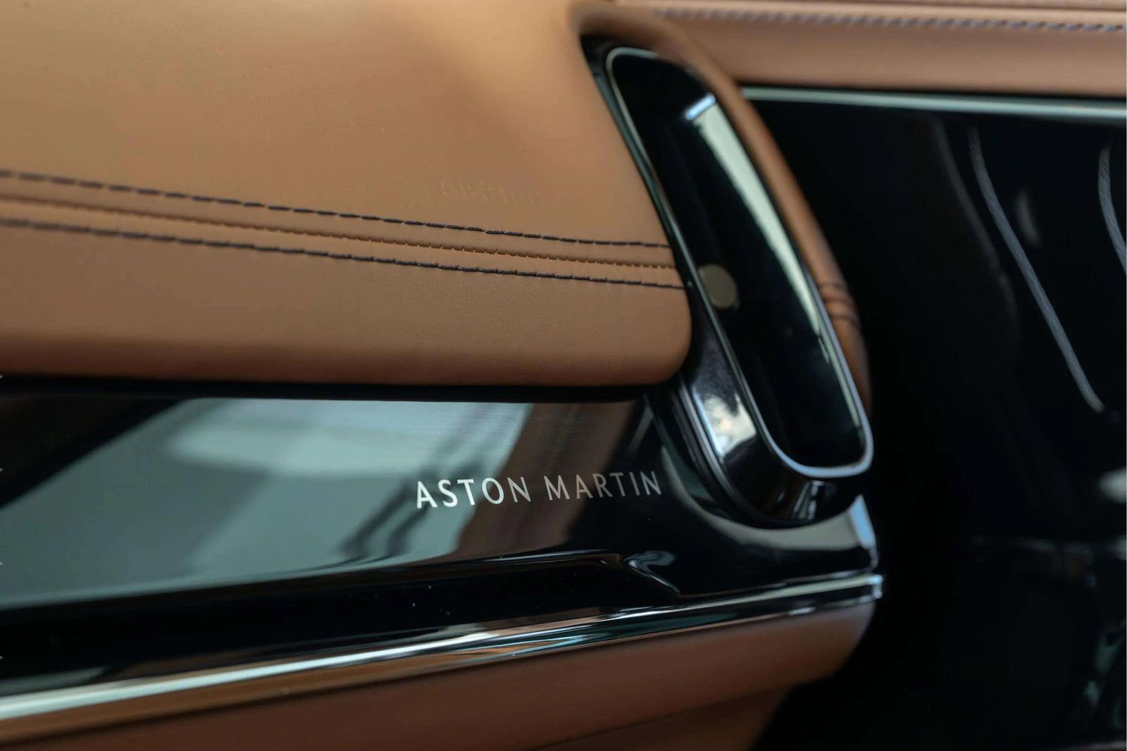 New 2026 Aston Martin DBX S AWD/4WD image 16
