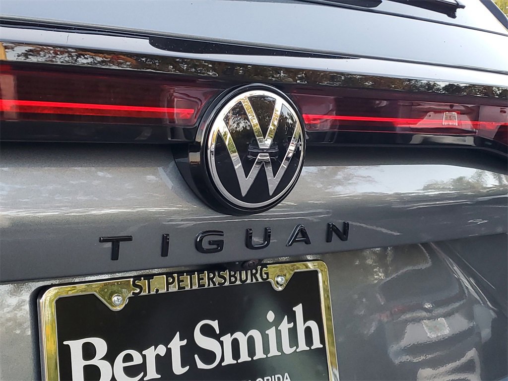 New 2026 Volkswagen Tiguan SE R-Line image 5