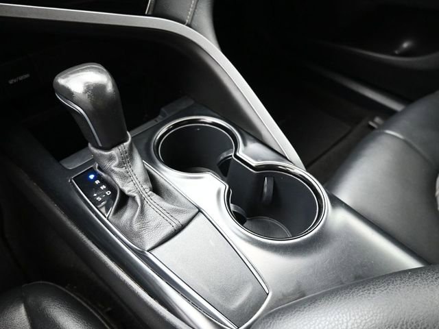 Used 2020 Toyota Camry SE w/ Convenience Package image 28