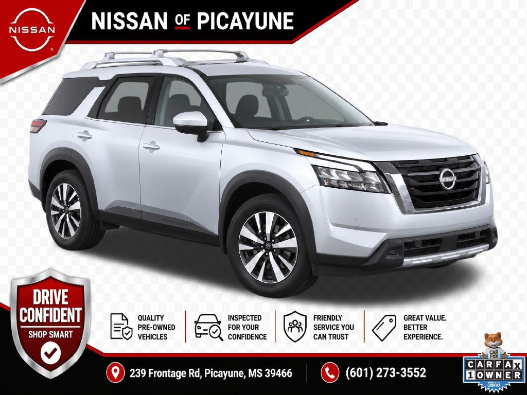 Used 2025 Nissan Pathfinder SL FWD image 2