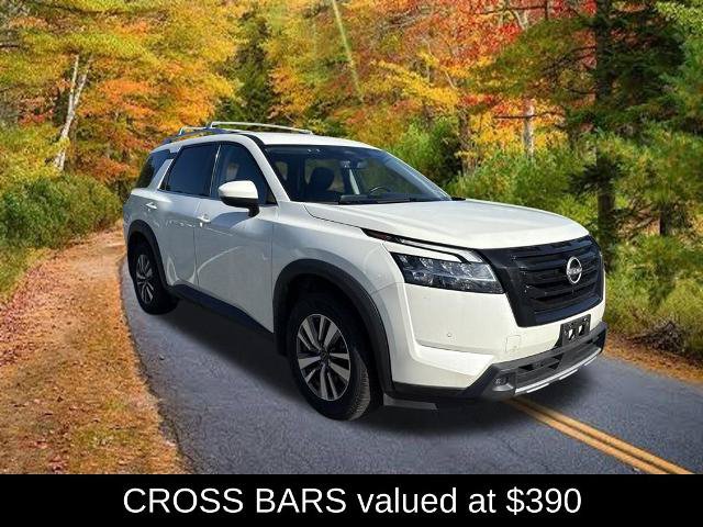 Certified 2023 Nissan Pathfinder SL w/ Black Appearance Package AWD/4WD image 3
